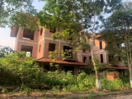 Cần cho thuê nhà biệt thự xây thô 4 tầng  tại thị trấn Quang Minh,