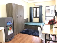 Cho Thuê Ccmn đẹp thoáng ban công giá rẻ Tại 171 Nguyễn Ngọc Vũ,