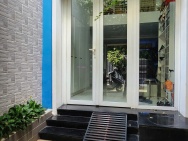 Nhà phố khu trung tâm Q10. 2 mặt hẻm thông thoáng. Đầy đủ nội thất.