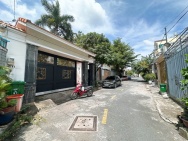 Bán nhà mặt phố Hiệp Phú, Q.9, TP HCM. DT  98m2, một trệt giá 6.9