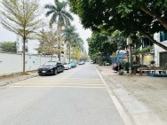 nhà đẹp Lâm Hạ, lô góc, mặt tiền 17m , ôtô tránh, gần bệnh viện Tâm