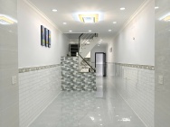 Bán nhà mới xây 2 tầng sát HXH 137 Âu Dương Lân P2Q8