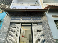 Nhà 3 tầng mới ở hậu L đường Nguyễn Thị Tần P. Chánh Hưng. Giá 5,59