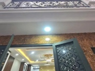 BÁN NHÀ MỚI XÂY THANG MÁY NGÕ 310 NGHI TÀM 5 TẦNG Ở NGAY FULL NỘI