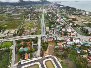 Đất biển trung tâm khu du du lịch Hải Tiến mà giá chỉ có hơn 700