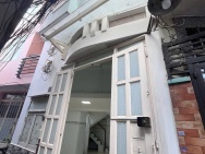 Nhà hẻm 125 Nguyễn Thị Tần P.Chánh Hưng (P2Q8)