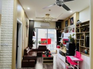 CHỦ NHÀ LÊN PHỐ NHỜ CHUYỂN NHƯỢNG - Căn hộ tầng trung toà 32B The