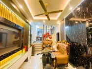 Bán nhà Kim Giang, Hoàng Mai, gần ô tô, sổ nở hậu, 37m2, 10.8