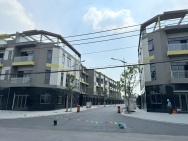 HOT !!! SỞ HỮU NGAY CĂN NHÀ PHỐ MẶT TIỀN ĐẸP - GIÁ TỐT - Vị Trí Đắc