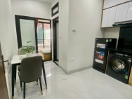 Cho Thuê Ccmn 2 ngủ đẹp thoáng sáng ban công ngõ 113 Thái Thịnh,