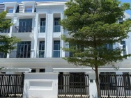 Chính chủ cần bán nhanh căn hộ xây thô tại KĐT HUD - Khu vực trung