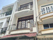 8.8 tỷ Oto trong nhà Hẻm 6m Âu Dương Lân P3Q8