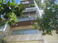 HẠ 1 TỶ BÁN NHANH - Nhà phố gần biển - Mặt tiền kinh doanh đường