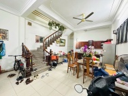 Bán nhà Định Công, Hoàng Mai, gần Ô tô, gần hồ, lô góc, 45m2, 11.5