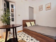 Cho Thuê phòng đẹp thoáng sáng ban công cửa sổ 40 Chính Kinh, Thanh