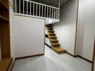 NHÀ TẬP THỂ ĐẸP - GIÁ TỐT - Vị Trí Đắc Địa Tại 107 Lò Đúc, Quận Hai