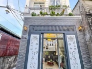 Nhà trệt lầu mới đẹp - Full nội thất - Góc 2 mặt tiền hẻm 553 đường