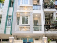 Nhà 2 MT 4 tầng hẻm 109 Dương Bá Trạc P1-Q8