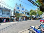 Bán nhà đẹp - Vị trí đắc địa - Cách Tháp Bà, Nha Trang chỉ 300m và