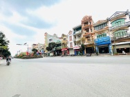 Hiếm có khó tìm - Nhà 5 tầng dòng tiền khủng ngay Nguyễn Văn Cừ, P.