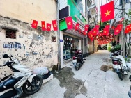 Gấp - Nhà đẹp Trần Cung - 5 tầng hiện đại - Ngõ thông thoáng - Khu
