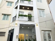 Nhà đẹp sang trọng cách MT 10m  Âu Dương Lân P3 P.Chánh Hưng Q8