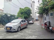 Bán mảnh đất giãn dân phân lô ngay chân cầu vượt Nam Hồng- Đống Đa