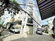 Nhà phố góc Nguyễn Xí, Bình Thạnh - 5 tầng hiện đại, ngang 5m rộng