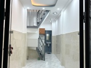 Nhà mới 1 lầu ngay cầu Nguyễn Văn Cừ P.Chánh Hưng