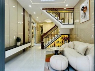 Căn góc 3 tầng hẻm 154 Âu Dương Lân P3Q8. Giá 5,68 tỷ TL