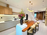 HOMESTAY ĐẸP CHO ÁNH SÁNG VÀ GIÓ NGAY ĐẦU CẦU RỒNG VÀ SÁT BÃI TẮM