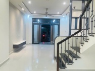 Bán Nhà Phường Phú Mỹ, Quận 7, Dt Đất 70M2 (4.2M × 16.5M), Giá 5.1
