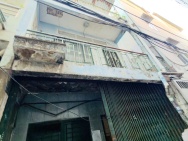 Nhà 3 tầng nở hậu sau lưng căn MT Đặng Chất (P2Q8 cũ) P.Chánh Hưng.