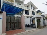 Sẵn căn nhà để không Lâm Du Long Biên 10 tỷ 60m ngõ ô tô