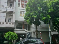 Bán nhà Ngọc Thụy gần chợ 12 tỷ 60m ô tô đỗ,gần phố,Long Biên