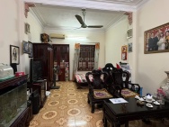 Bán nhà mặt phố Lò Đúc, 45m2, 3 tầng, mặt tiền 4.3m, 26.6 tỉ, vỉa