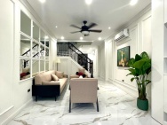 Bán nhà Phan Đình Phùng, 35m2, 6 tầng, mặt tiền 3.3m, nhỉnh 15 tỉ,