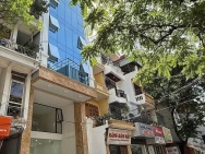 Giảm chào 2 tỉ! Bán nhà mặt phố Hoàng Văn Thái, 120m2, 8 tầng 1