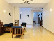 Bán nhà mặt phố Dương Văn Bé, 70m2, 4 tầng, mặt tiền 7.2m, 29.8 tỉ,