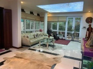 Bán nhà Lê Văn Hưu, 76m², 5 tầng, mặt tiền gần 7m, 32,3 tỷ, ngõ