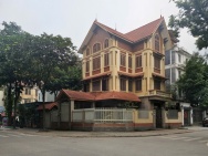 Cho thuê nhà, Nguyễn Khánh Toàn, Nguyễn Văn Huyên; 125m2* 4T -36 tr