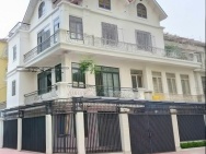 Mình cho thuê nhà, Huỳnh Thúc Kháng, Nguyên Hồng, 201m2x 3.5T -47 tr