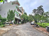 BÁN ĐẤT VIỆT HƯNG 40M2- VỈA HÈ, Ô TÔ TRÁNH, VIEW CÔNG VIÊN- 1X TỶ