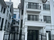 Cho thuê nhà, Nguyễn Khánh Toàn, Nguyễn Văn Huyên, 172m2x 3T -31 tr