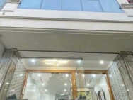 Cho thuê nhà, 113m2- 6T, Hoàng Cầu, La Thành, Đặng Tiến Đông -38 tr