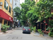 BÁN NHÀ ĐỖ QUANG, PHÂN LÔ VỈA HÈ, 8 TẦNG THANG MÁY, KINH DOANH, VĂN