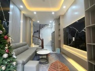 chính chủ cho thuê nhà nguyên căn tại ngõ 143 Nguyễn Chính, Tân