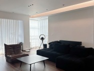 Bán CH 3PN- E4 - Ciputra. 123m² – Full Nội Thất CC, Gần UNIS, Hanoi