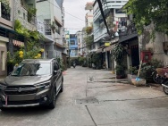 Bán nhà Hẻm 8m Lạc Long Quân - thuộc Quận 11, 108m2, 5x22m, 4 Tầng,