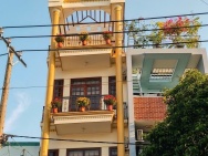 CHO THUÊ NHÀ KINH DOANH 1 TRỆT 3 LẦU, SÂN THƯỢNG, 5PN- MẶT TIỀN